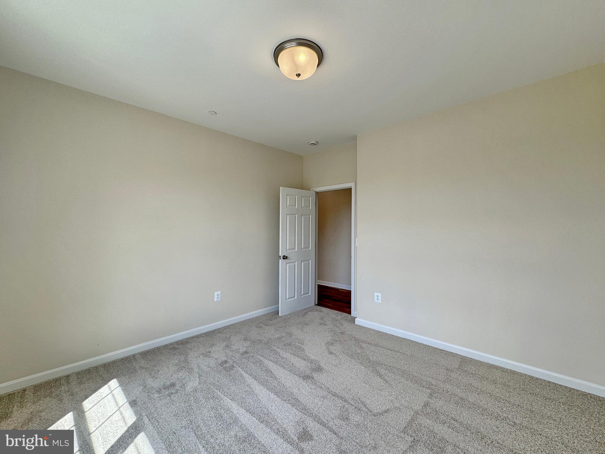 CLIFFTON ON THE POTOMAC - Residential