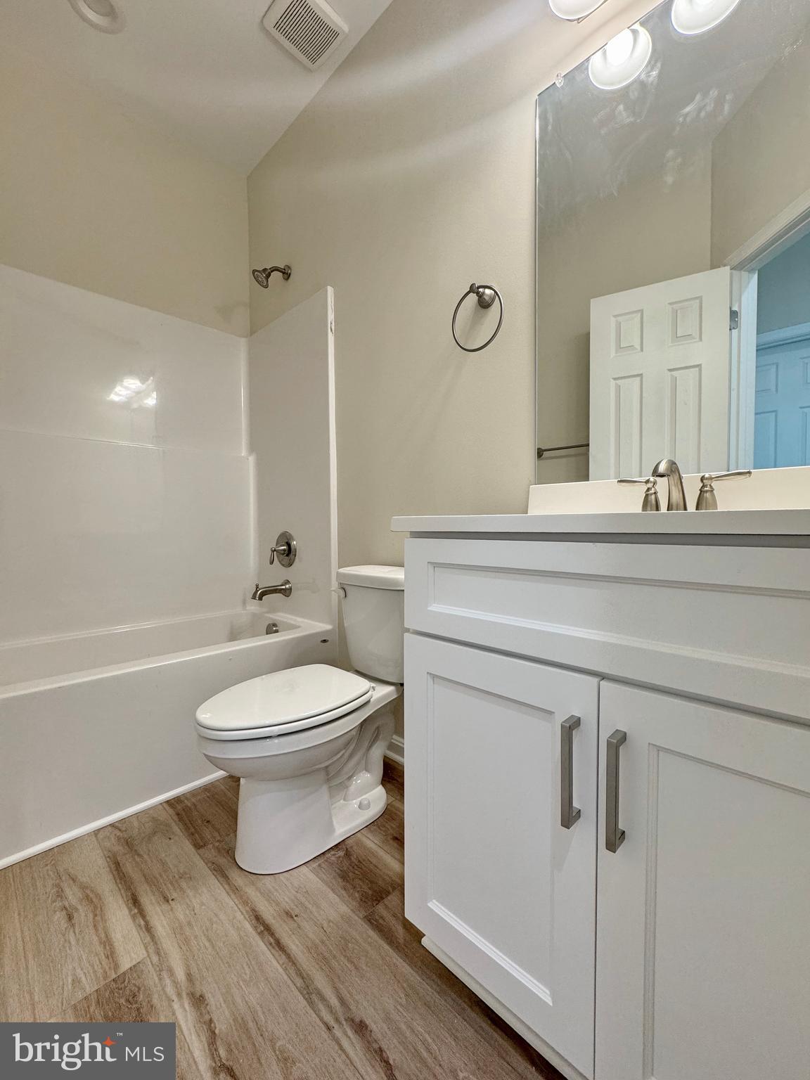 CLIFFTON ON THE POTOMAC - Residential