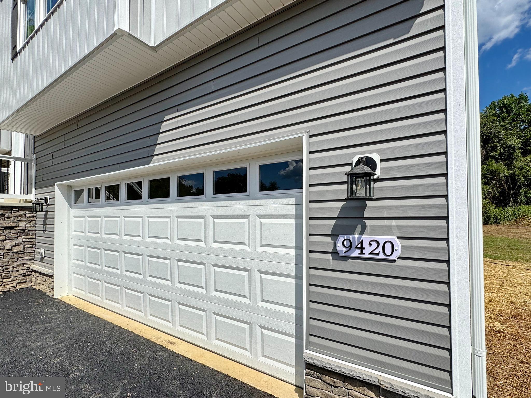 CLIFFTON ON THE POTOMAC - Residential