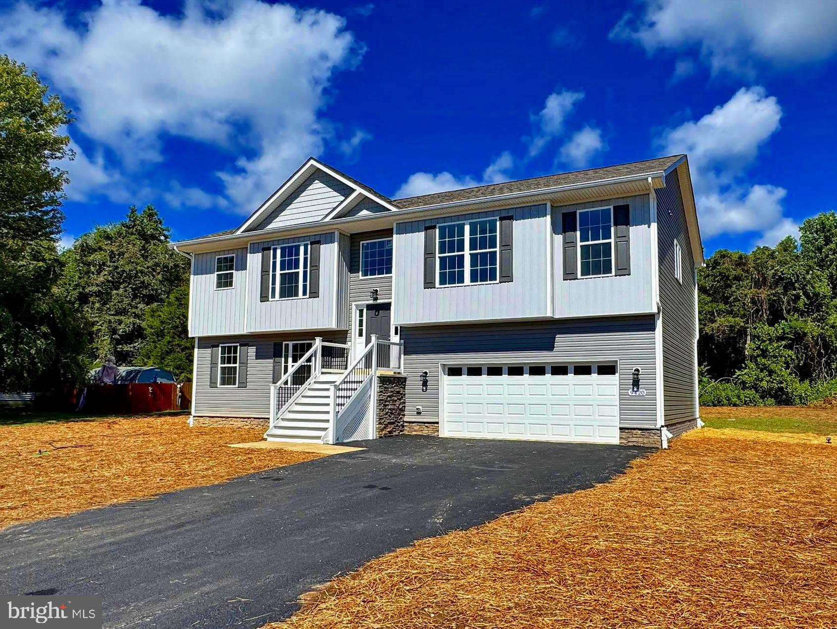 CLIFFTON ON THE POTOMAC - Residential