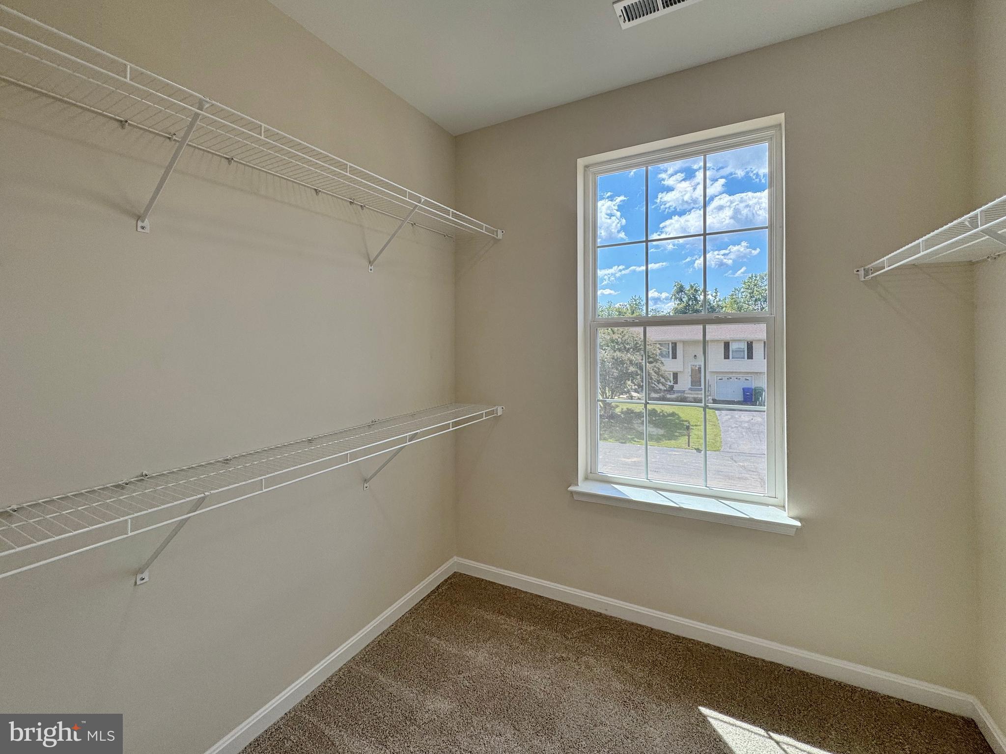 CLIFFTON ON THE POTOMAC - Residential