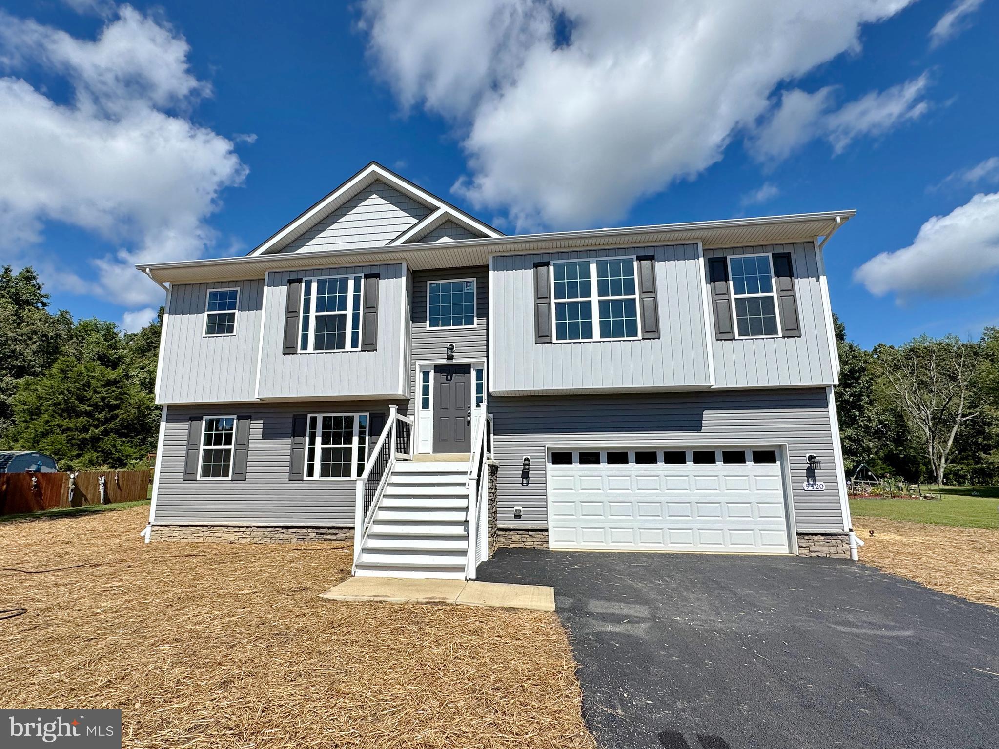 CLIFFTON ON THE POTOMAC - Residential