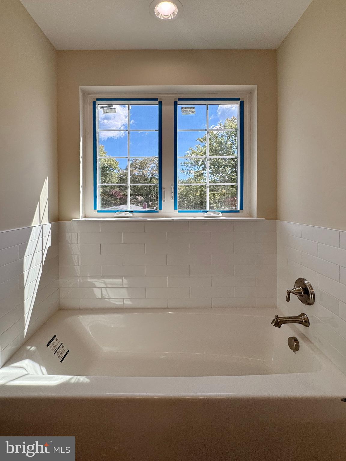 CLIFFTON ON THE POTOMAC - Residential