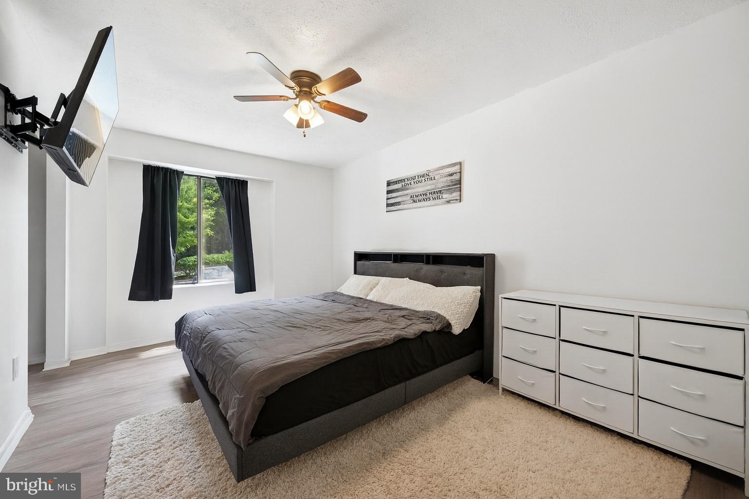 550 GREENHILL COURT