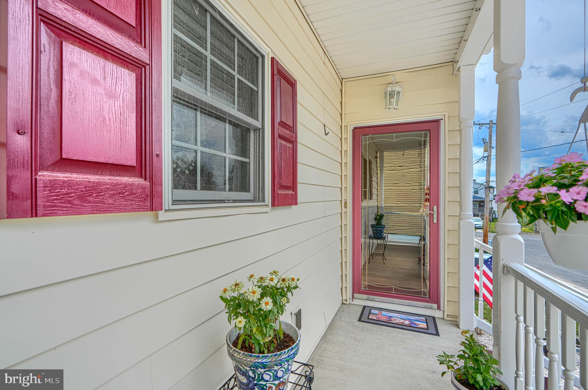 1205 BAYSIDE ROAD