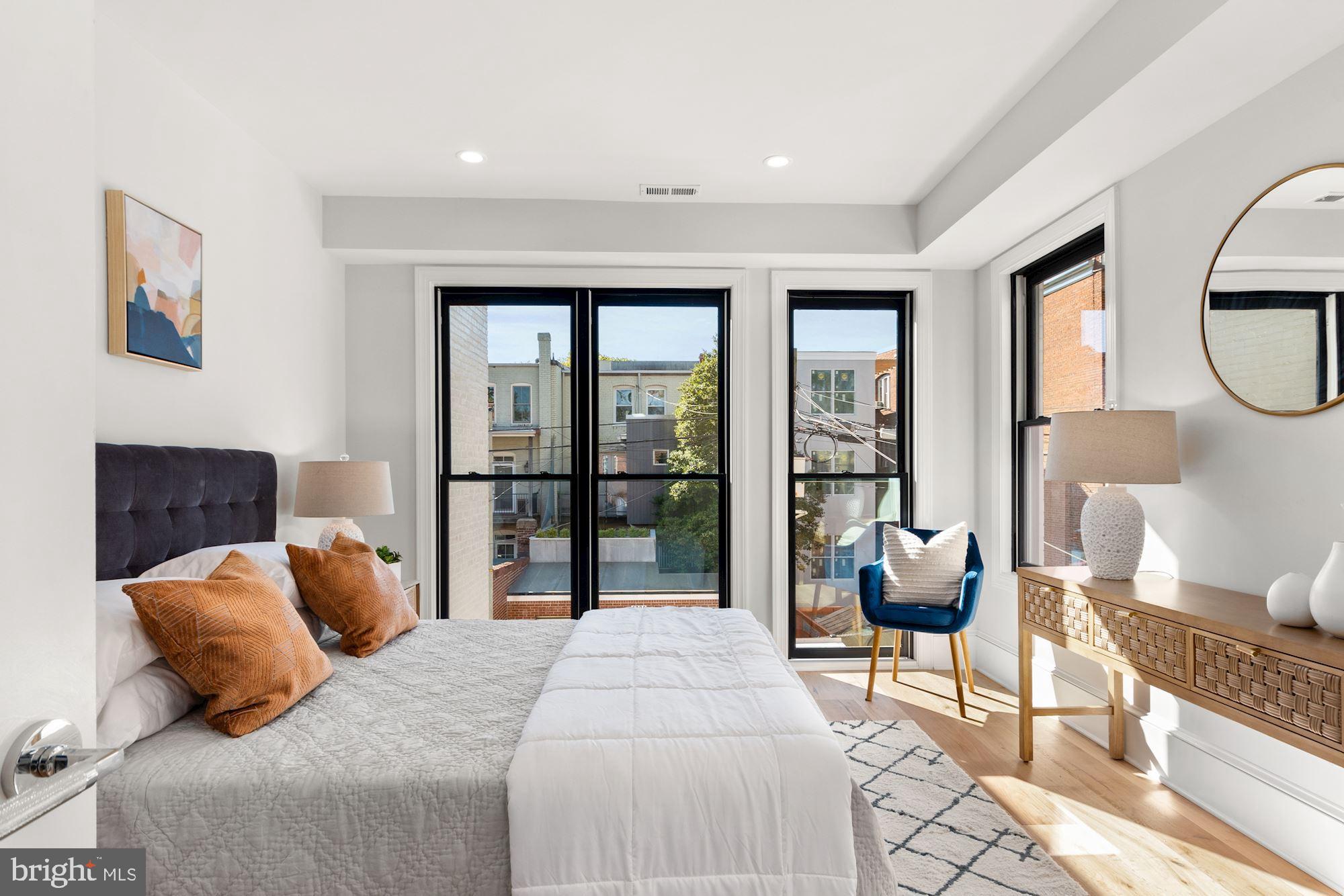 DUPONT CIRCLE - Residential