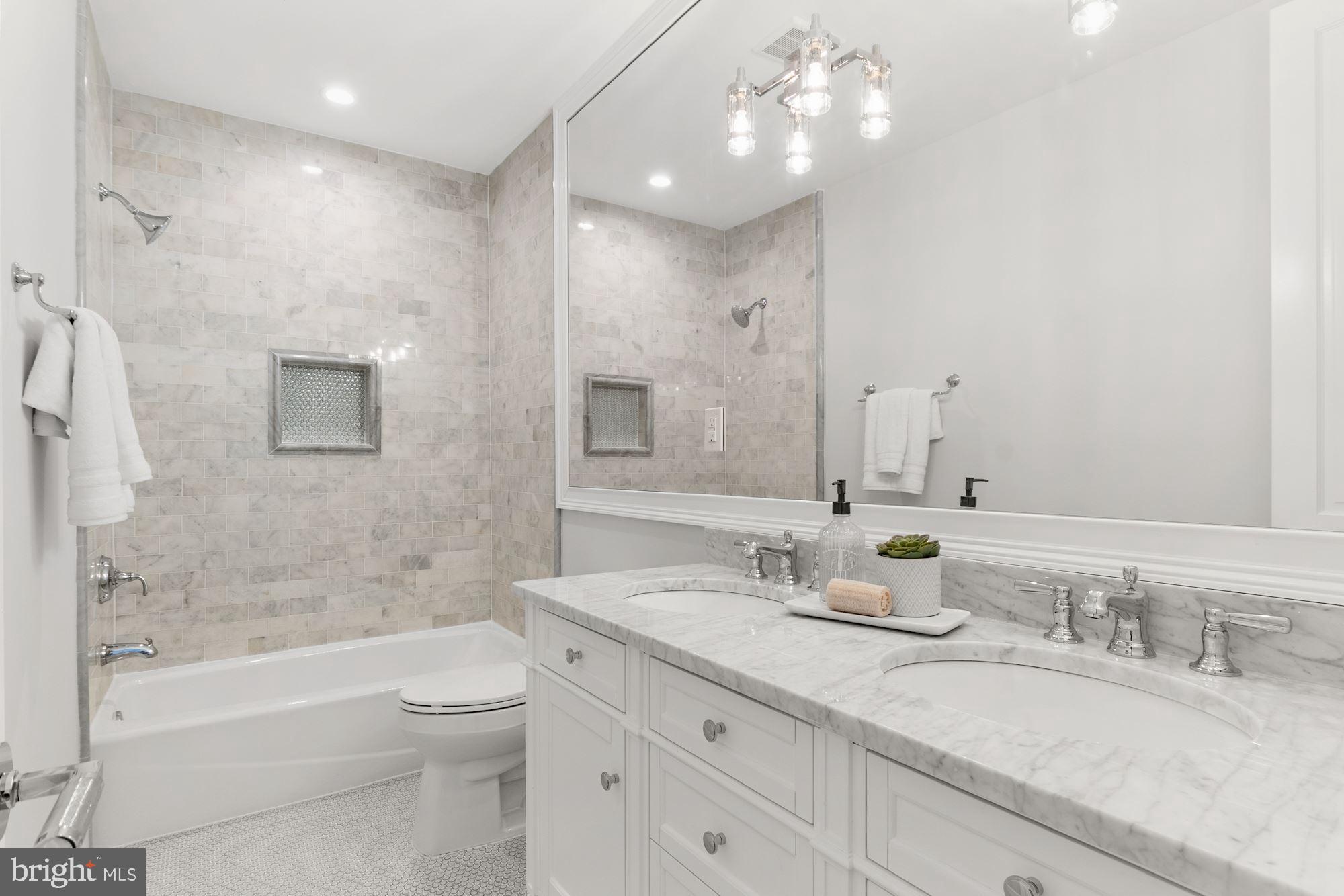 DUPONT CIRCLE - Residential