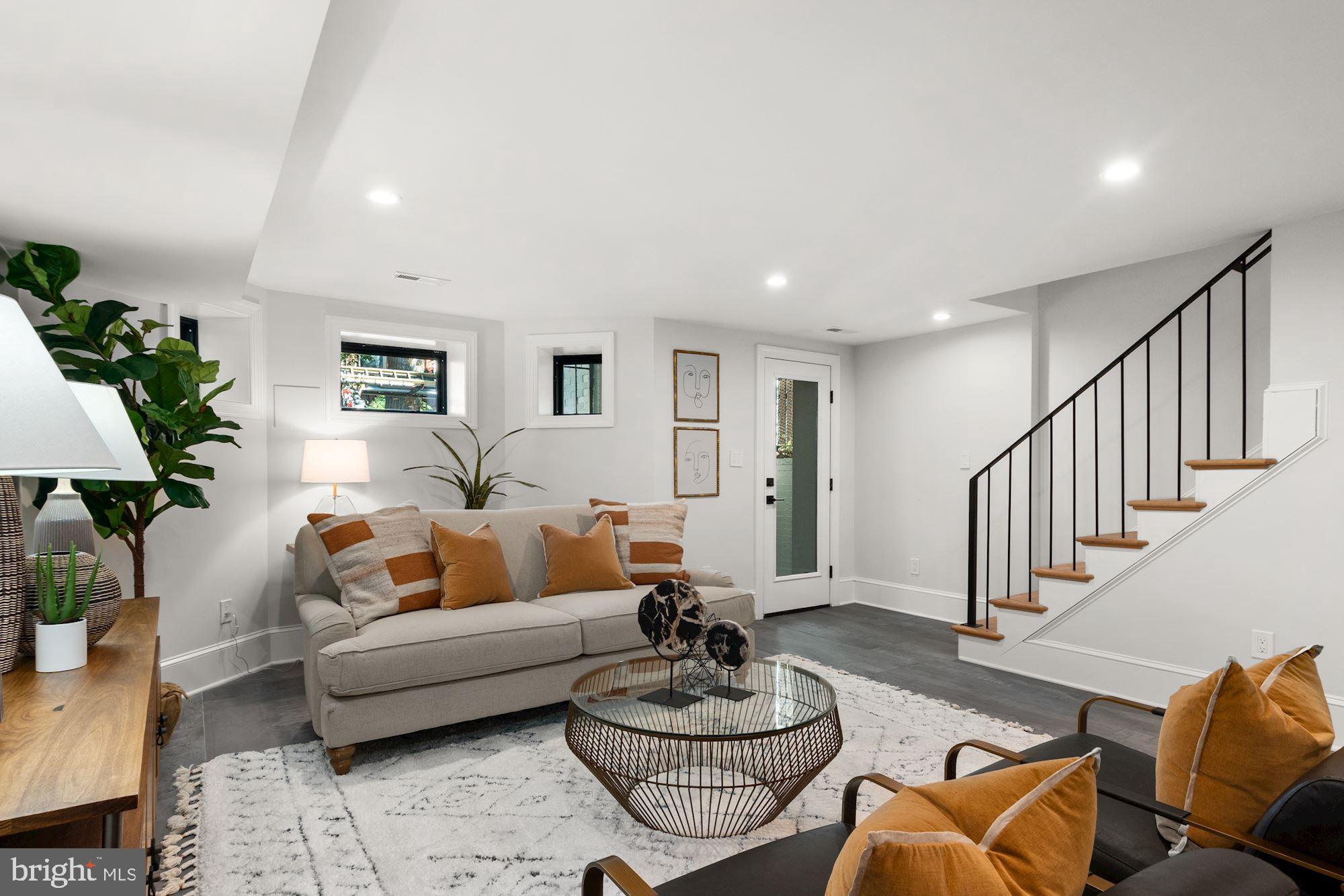 DUPONT CIRCLE - Residential