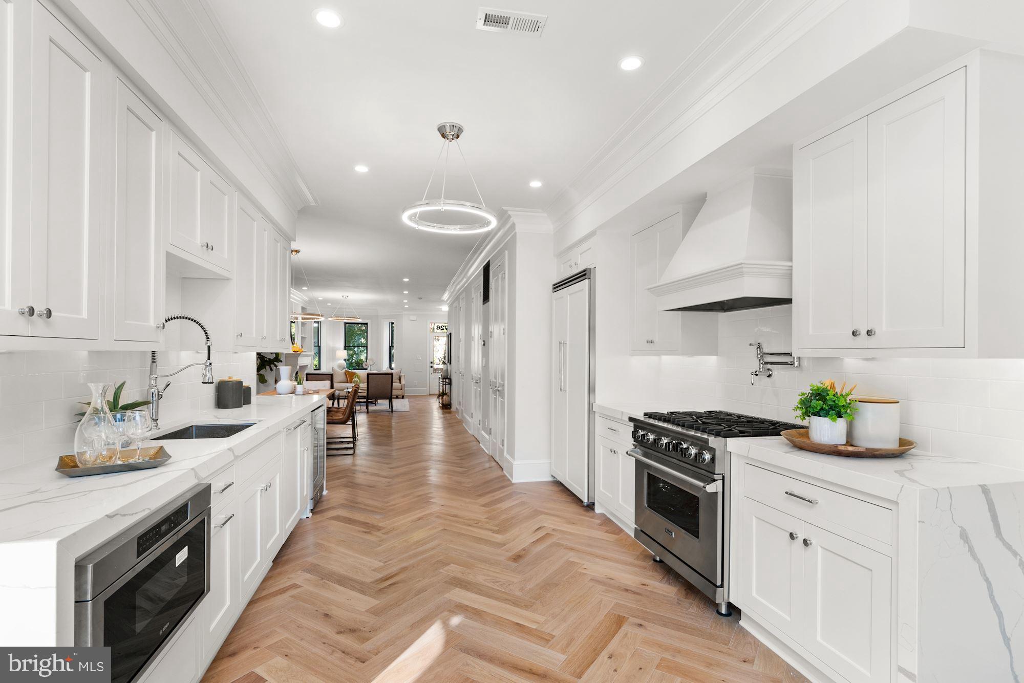 DUPONT CIRCLE - Residential