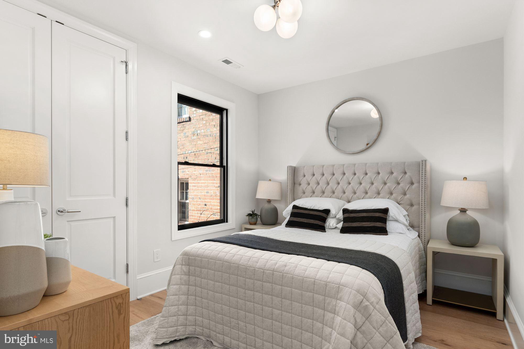 DUPONT CIRCLE - Residential