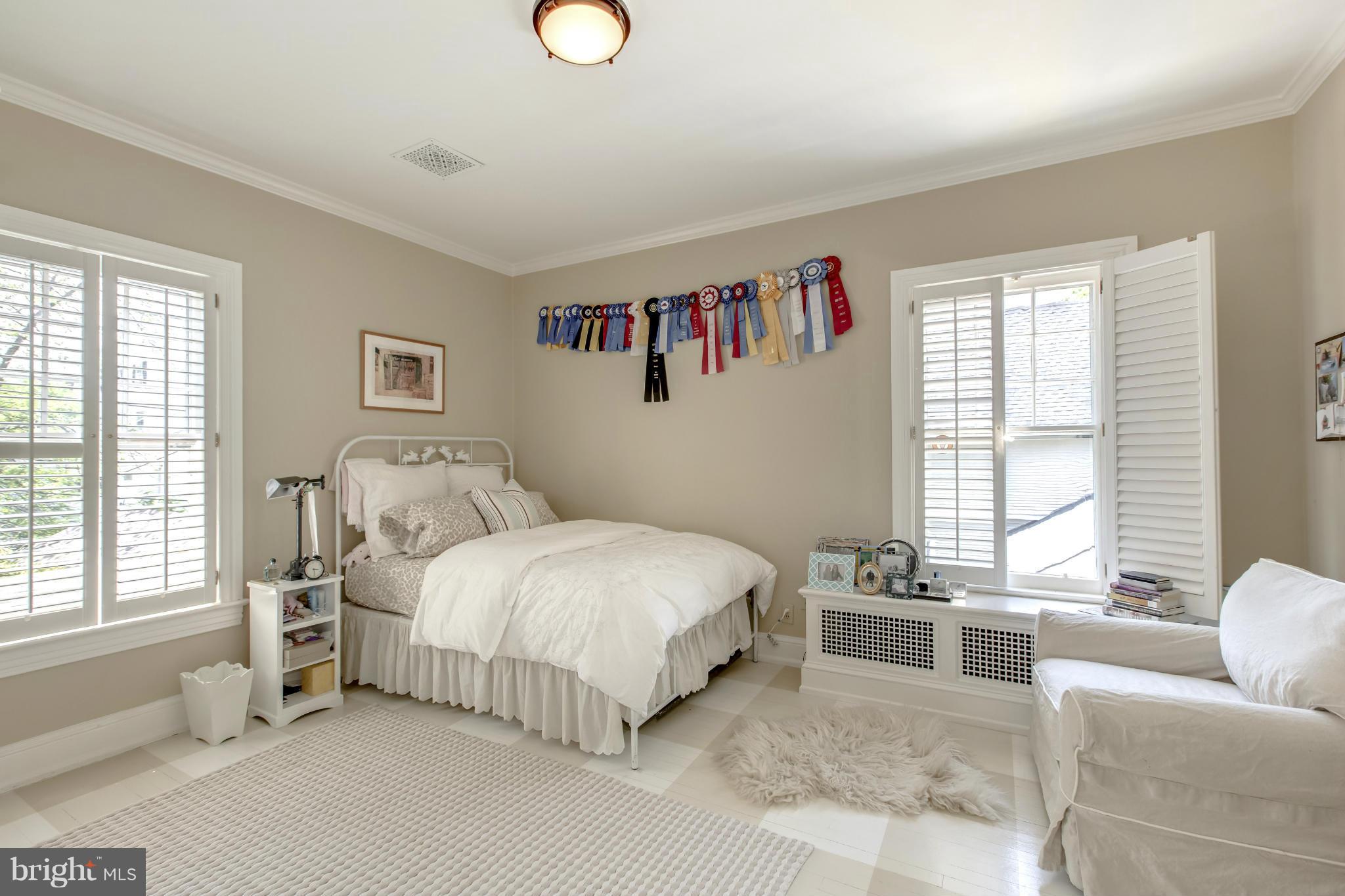 CHEVY CHASE - Residential