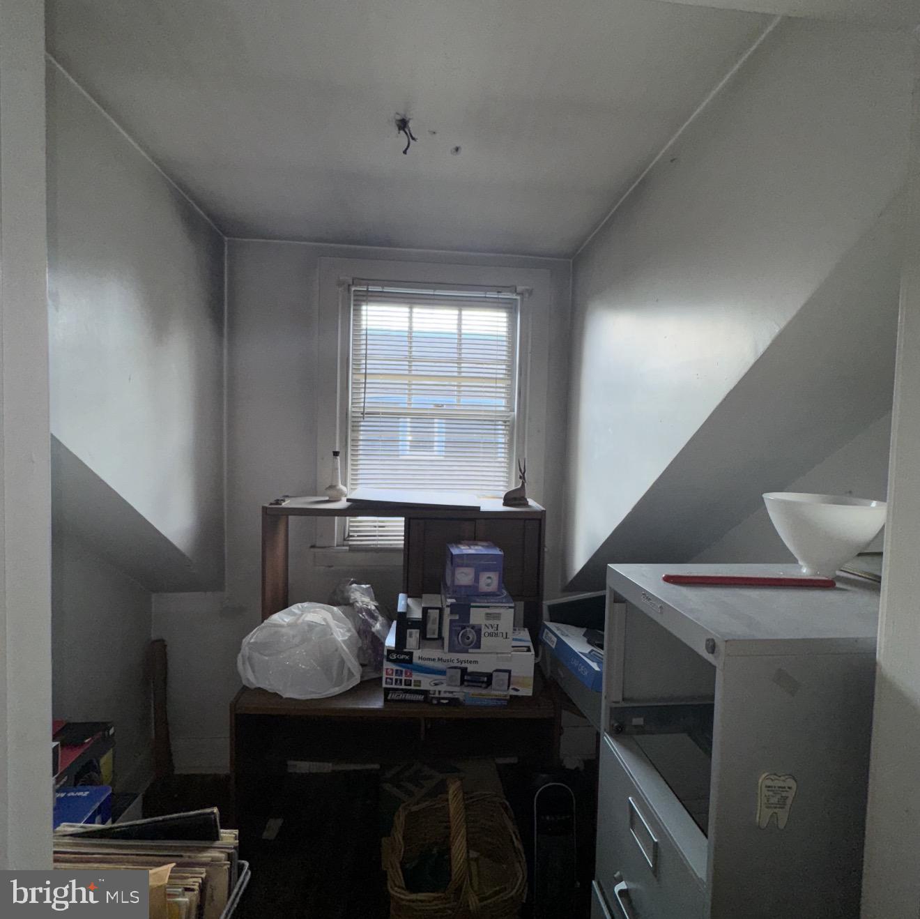 EAST OAK LANE - Residential