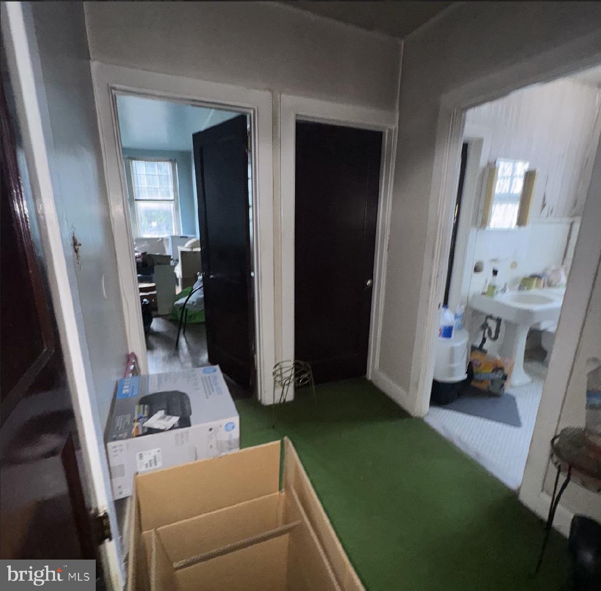 EAST OAK LANE - Residential