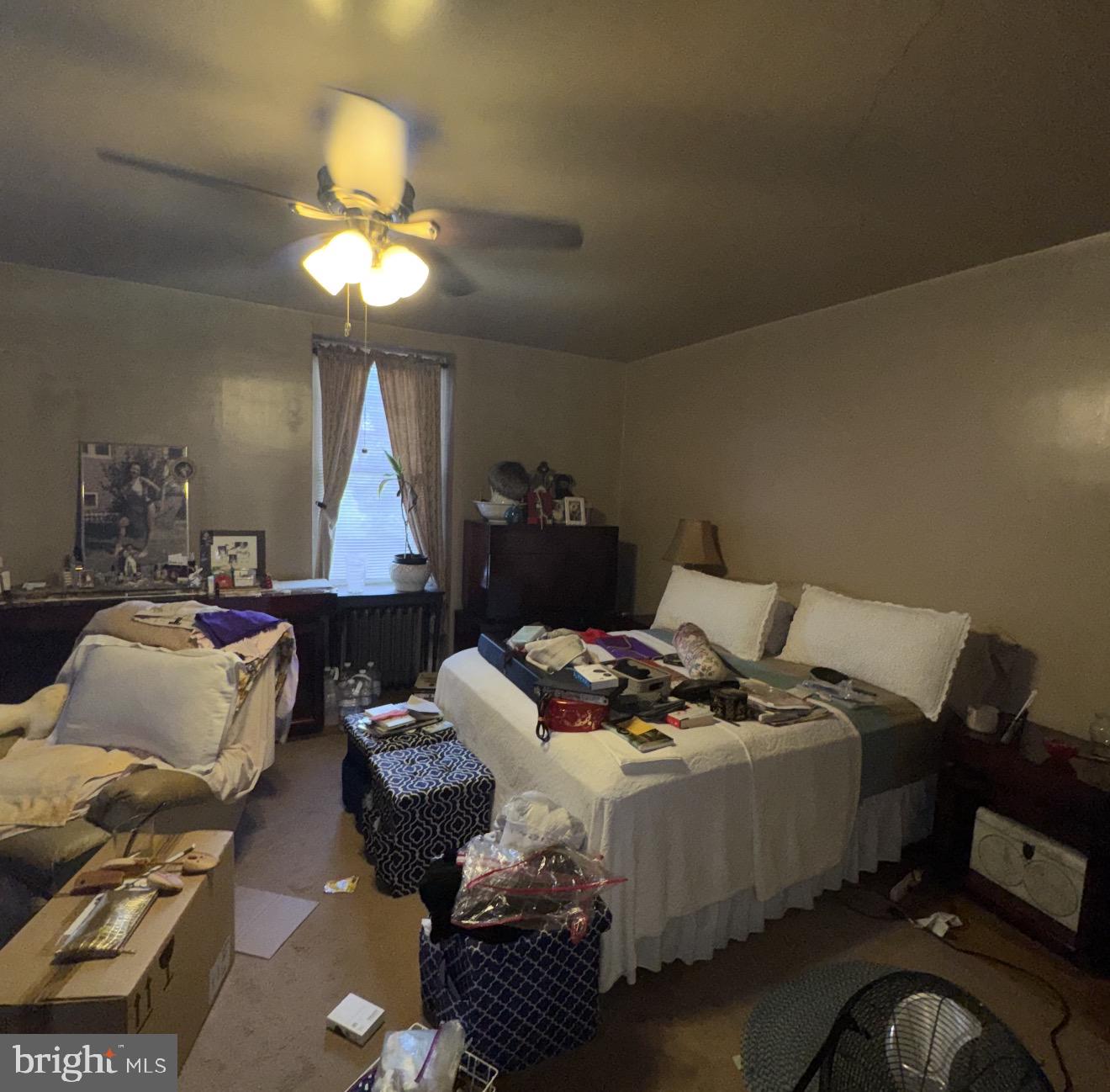 EAST OAK LANE - Residential