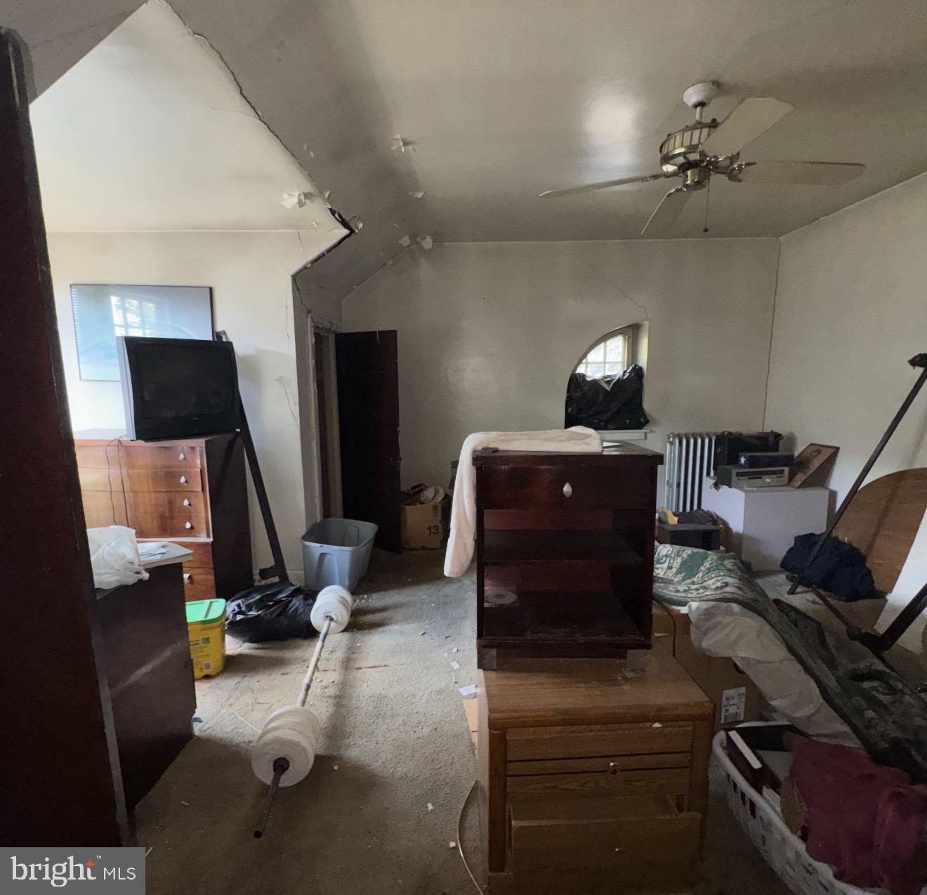 EAST OAK LANE - Residential