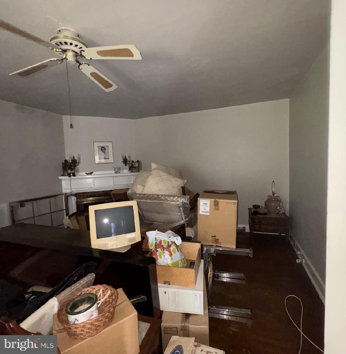 EAST OAK LANE - Residential