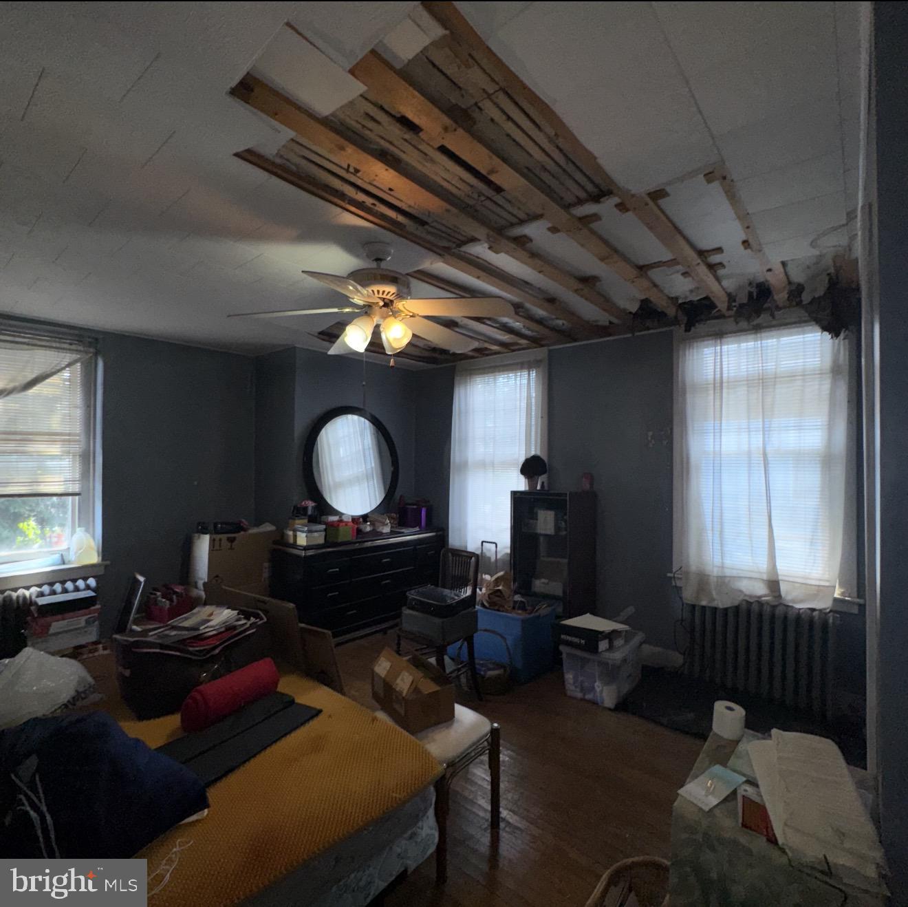 EAST OAK LANE - Residential