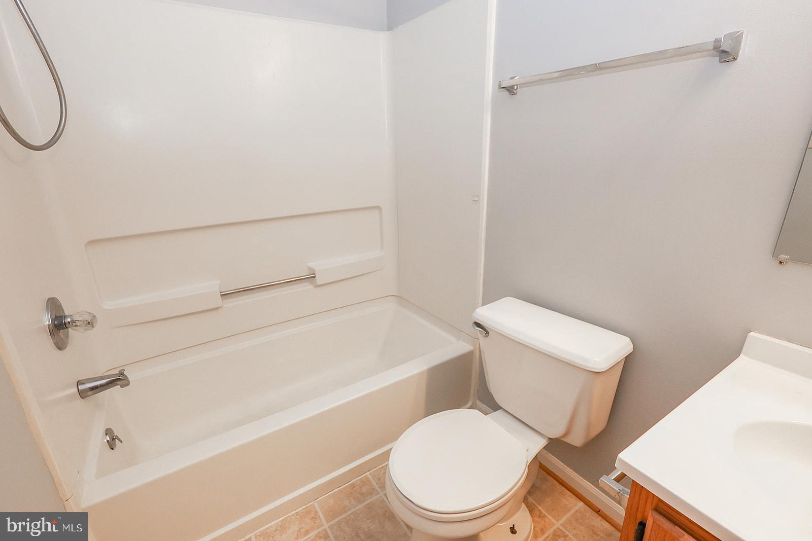 LAUREL GLEN - Residential