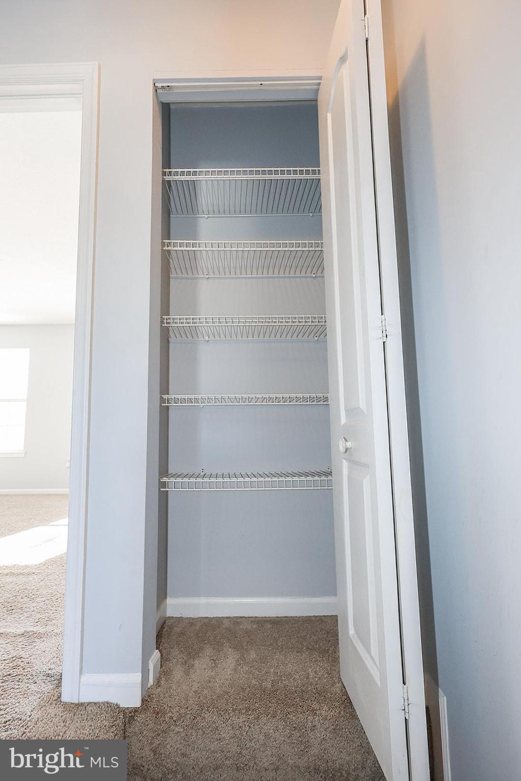 LAUREL GLEN - Residential