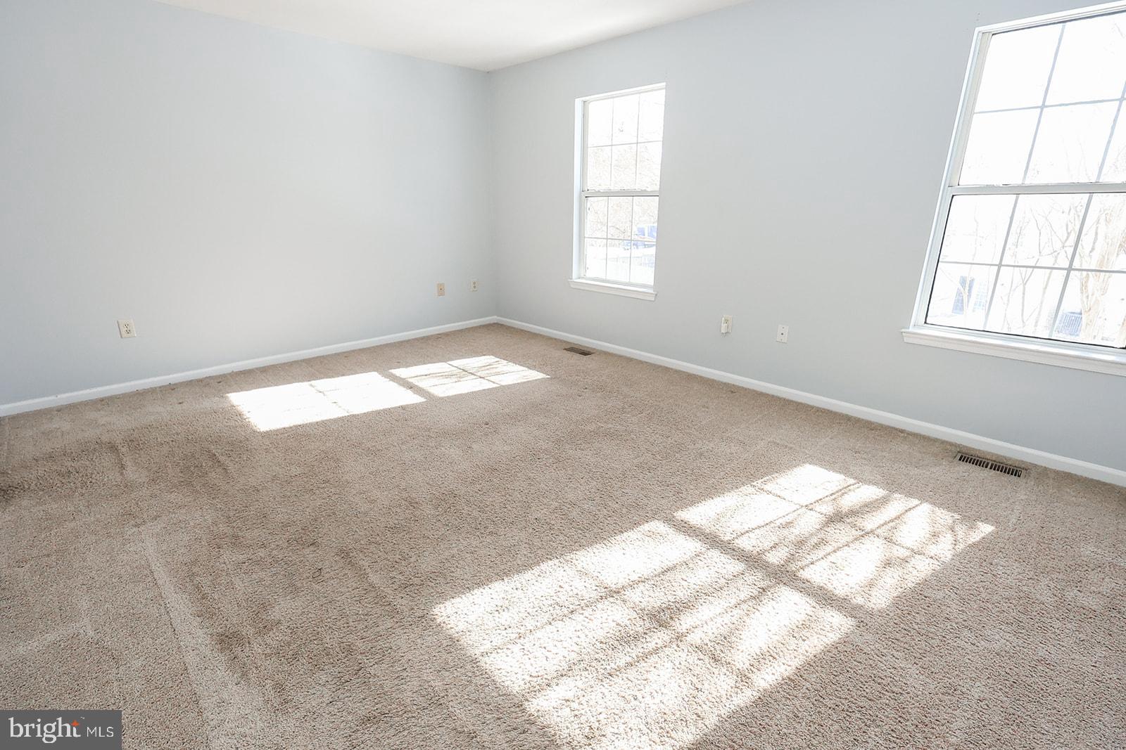 LAUREL GLEN - Residential