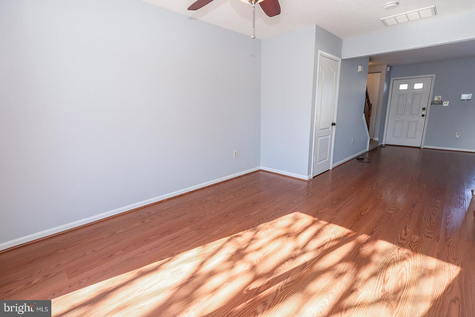 LAUREL GLEN - Residential