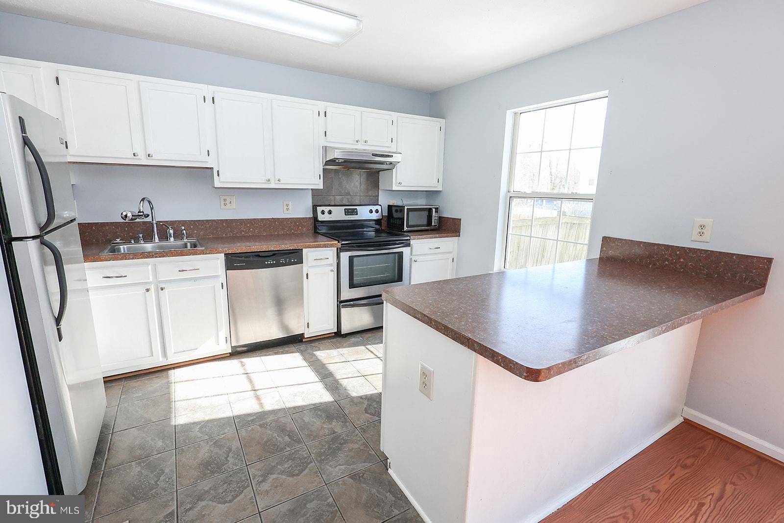 LAUREL GLEN - Residential