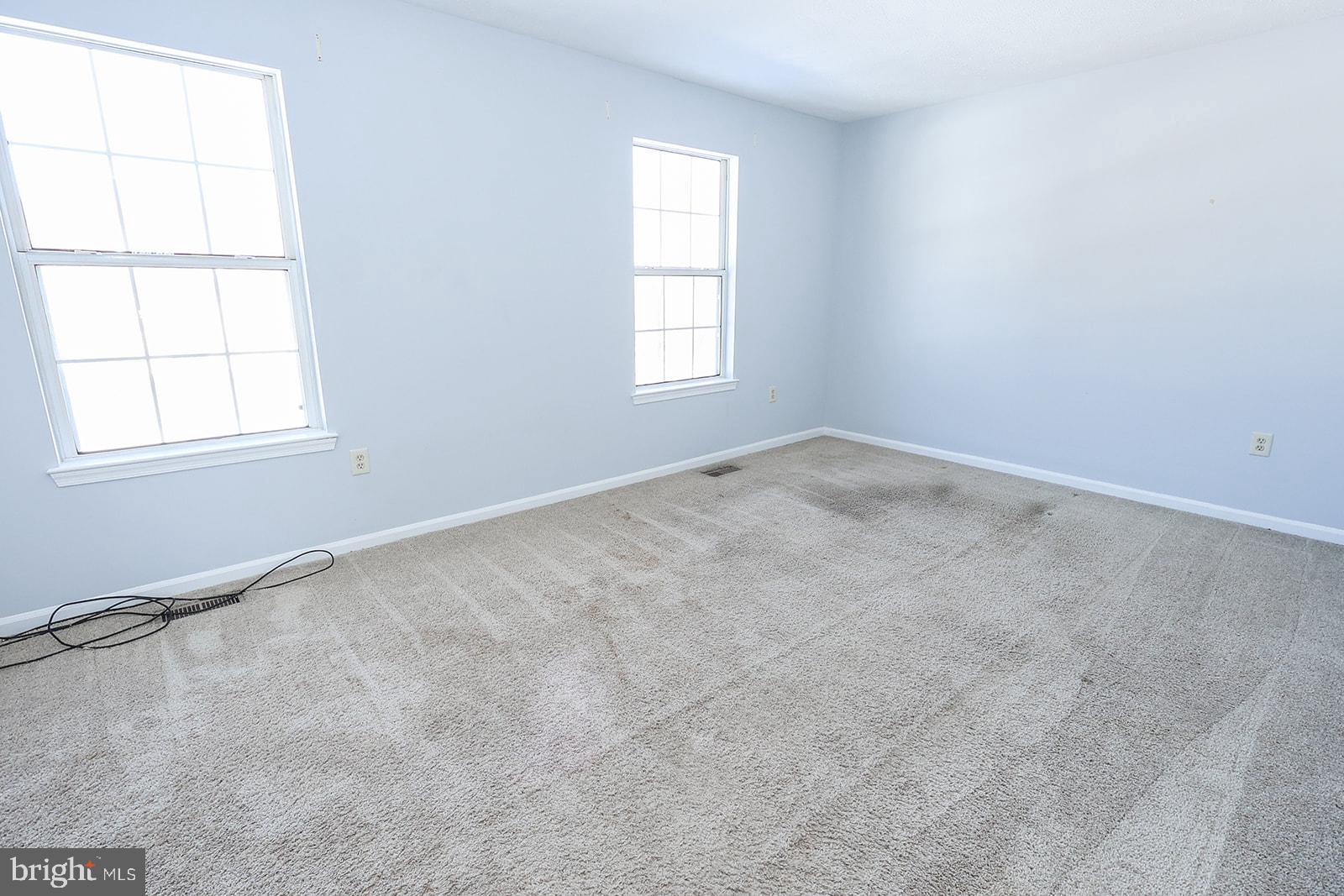 LAUREL GLEN - Residential