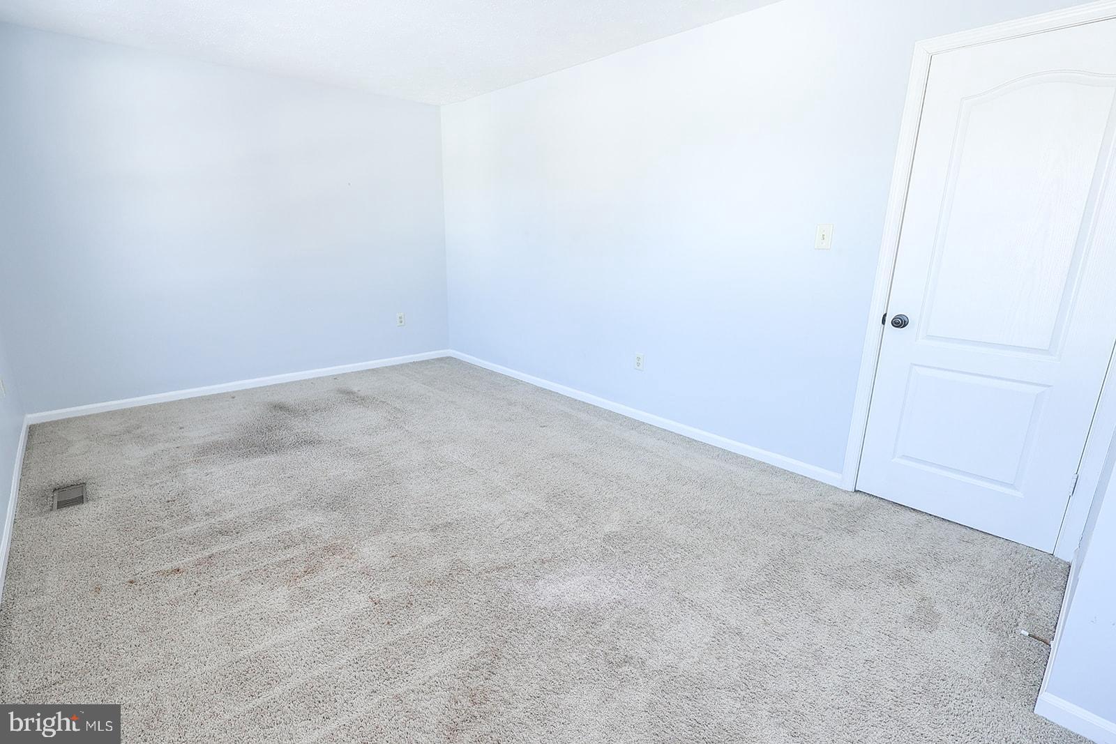 LAUREL GLEN - Residential