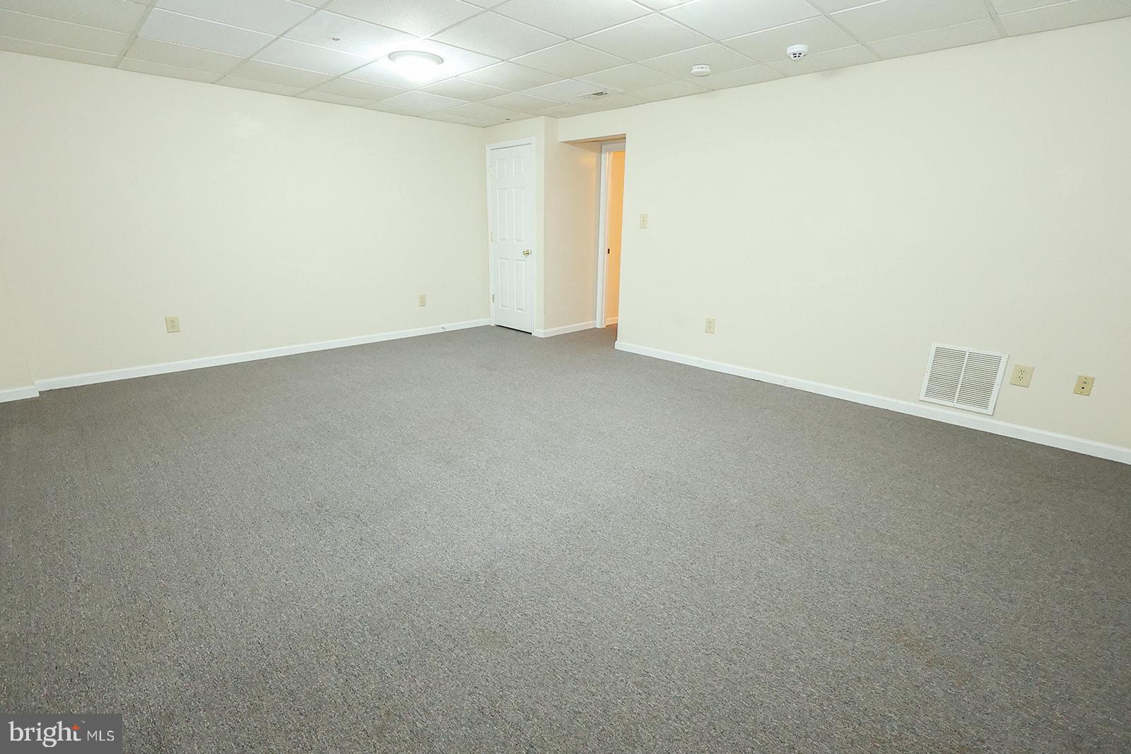 LAUREL GLEN - Residential