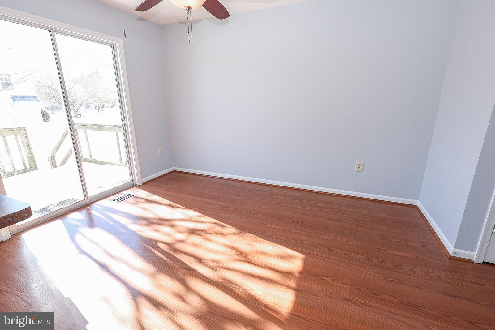 LAUREL GLEN - Residential