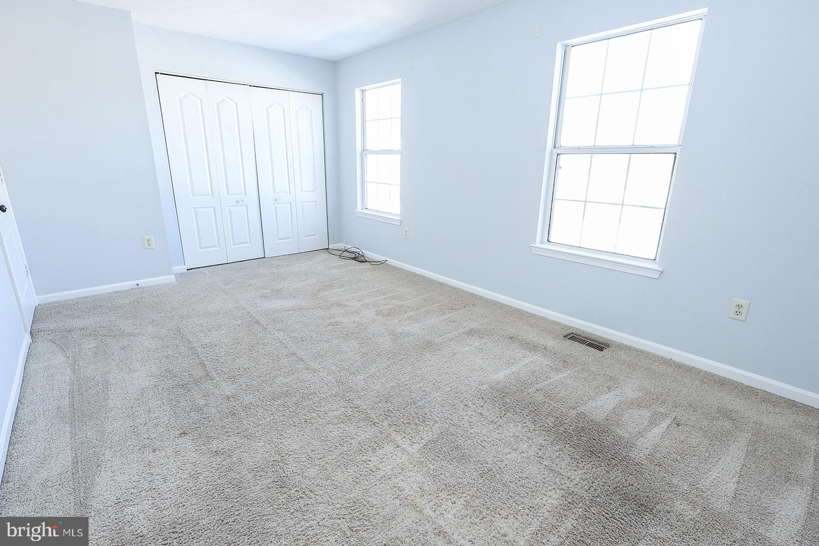 LAUREL GLEN - Residential