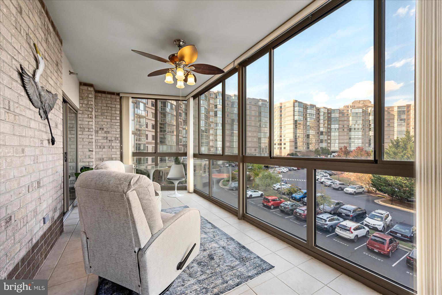 LANSDOWNE WOODS - Residential