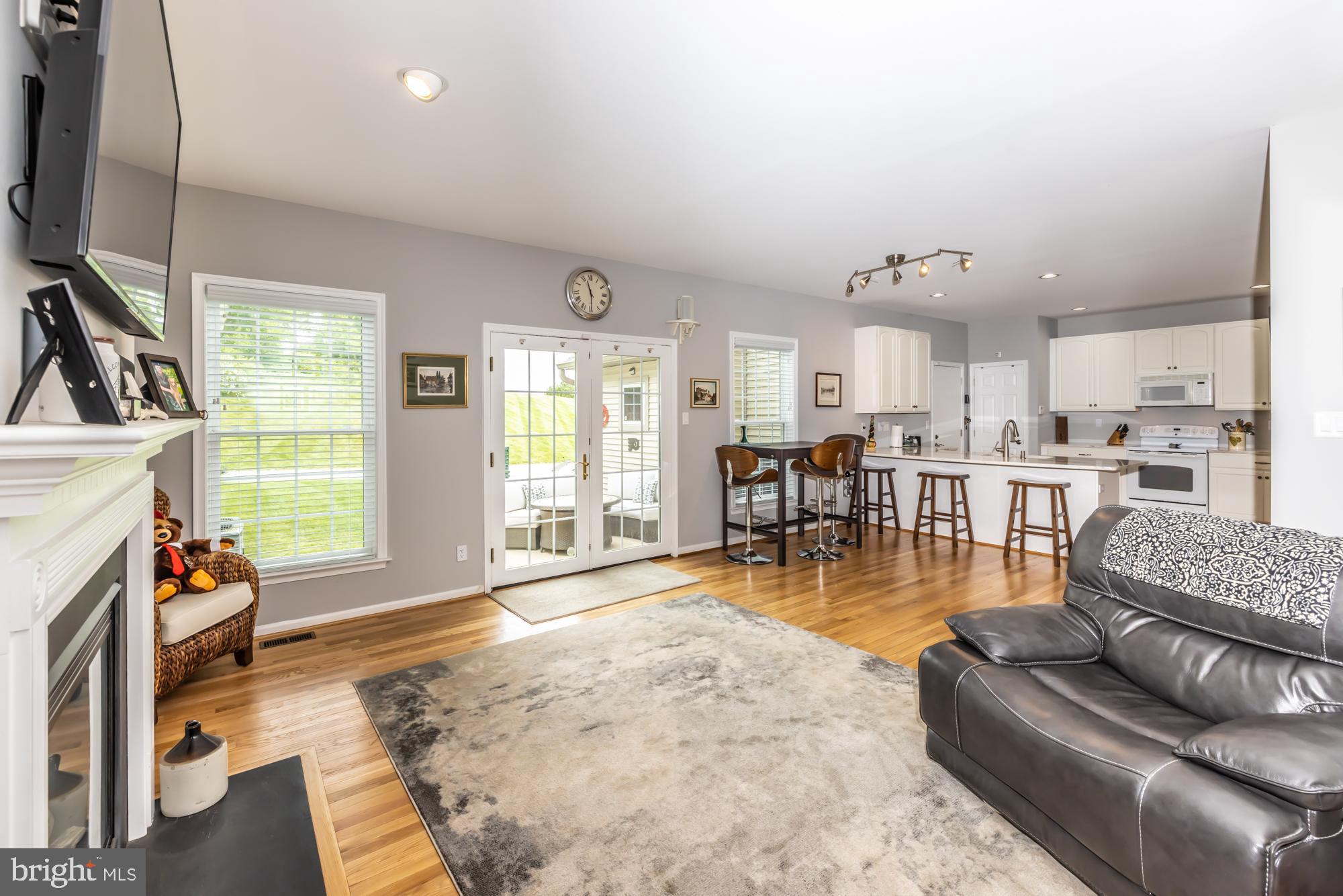 EAGLEVIEW - Residential