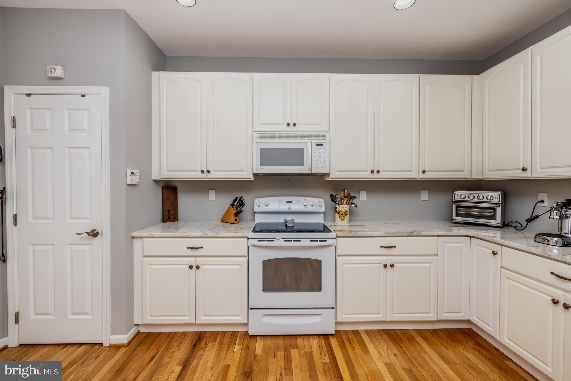 EAGLEVIEW - Residential