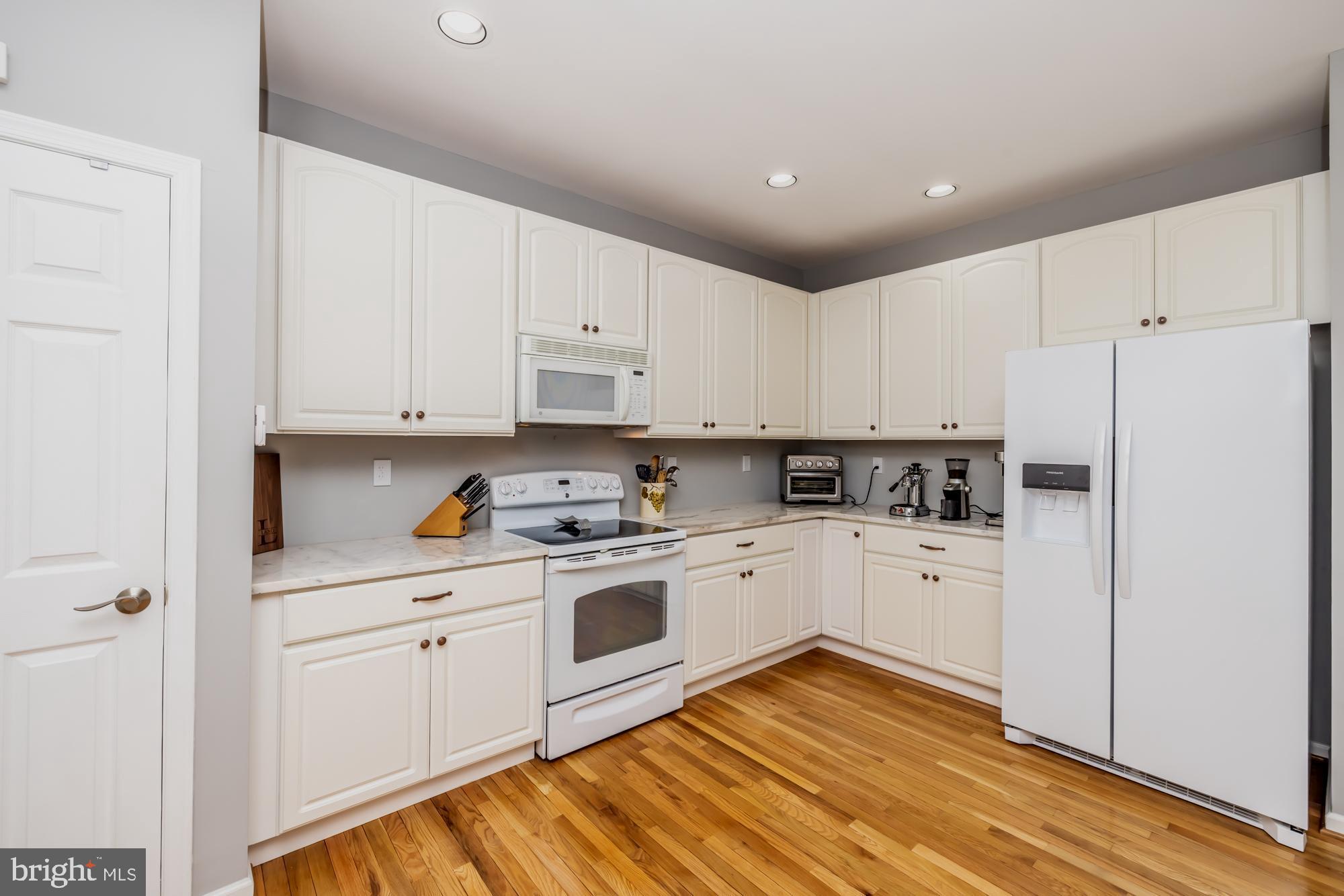 EAGLEVIEW - Residential