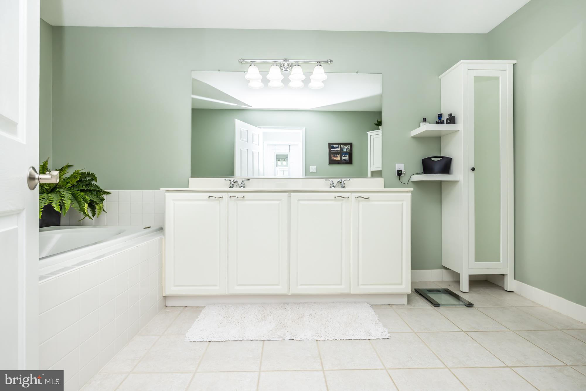 EAGLEVIEW - Residential