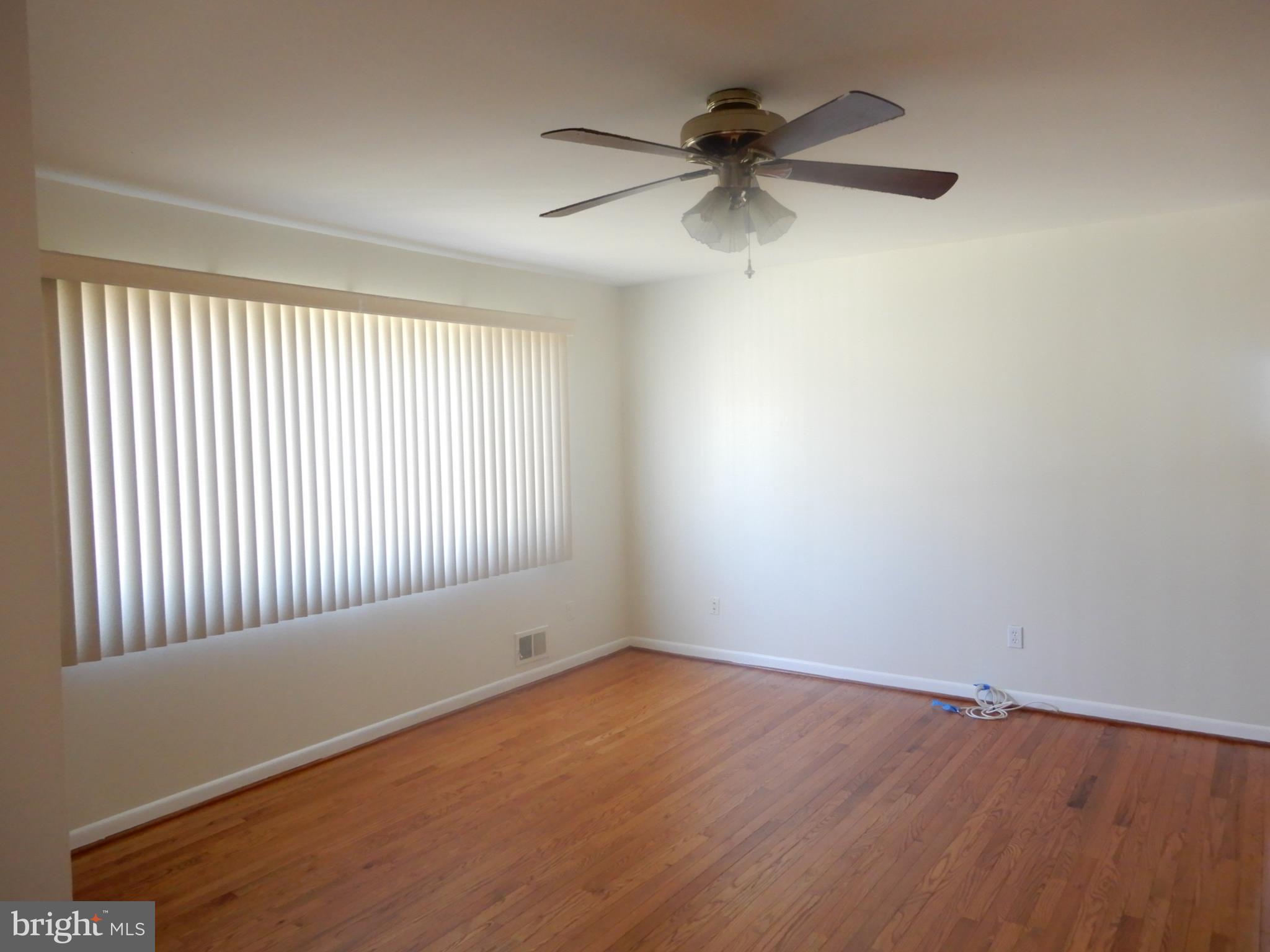 RIVERDALE - Residential