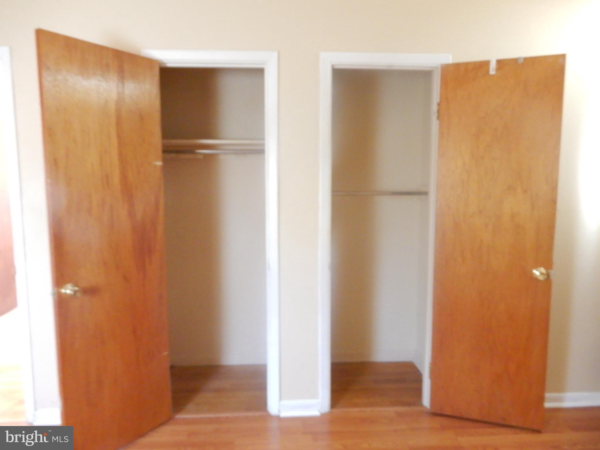 RIVERDALE - Residential