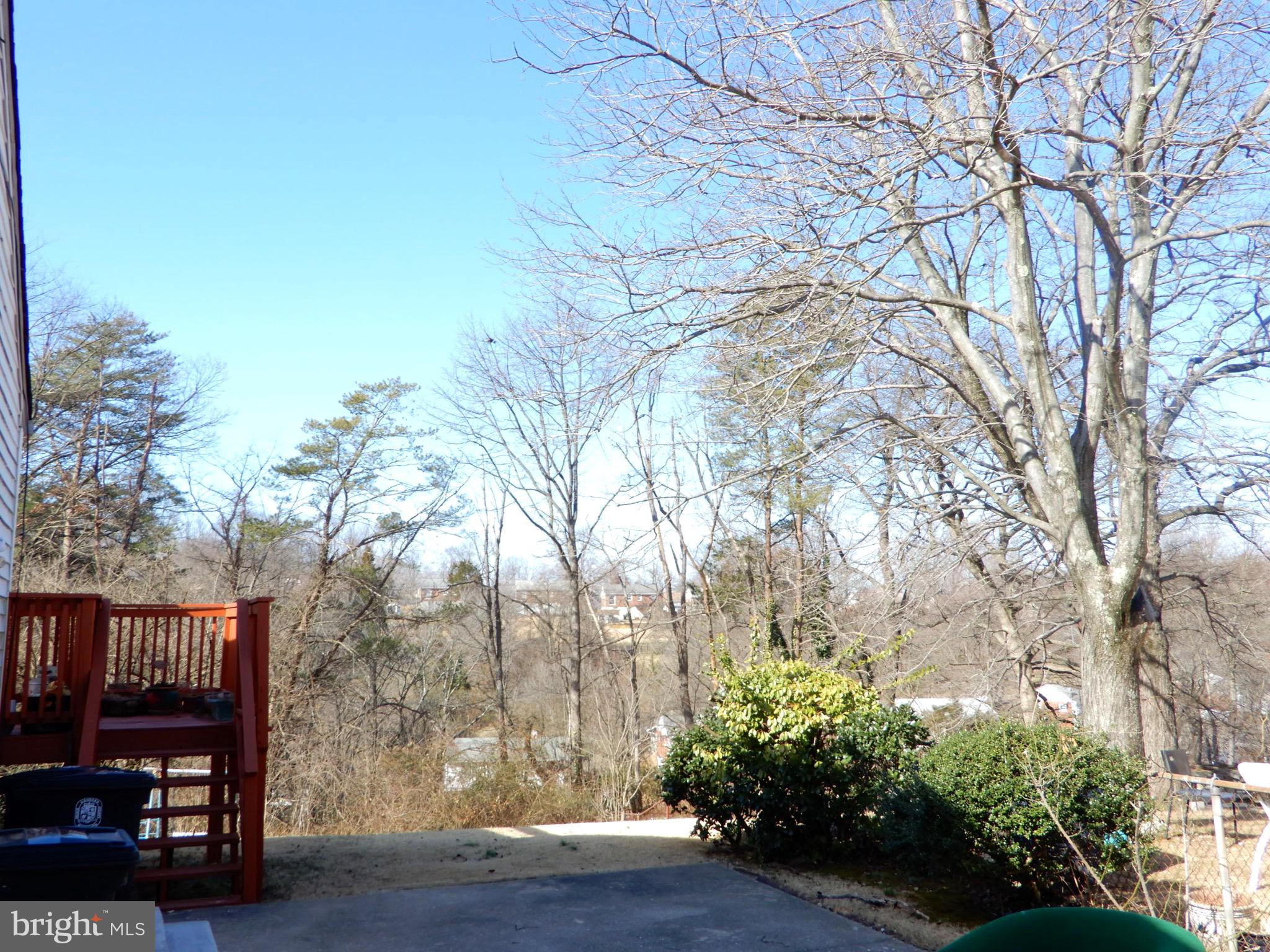 RIVERDALE - Residential