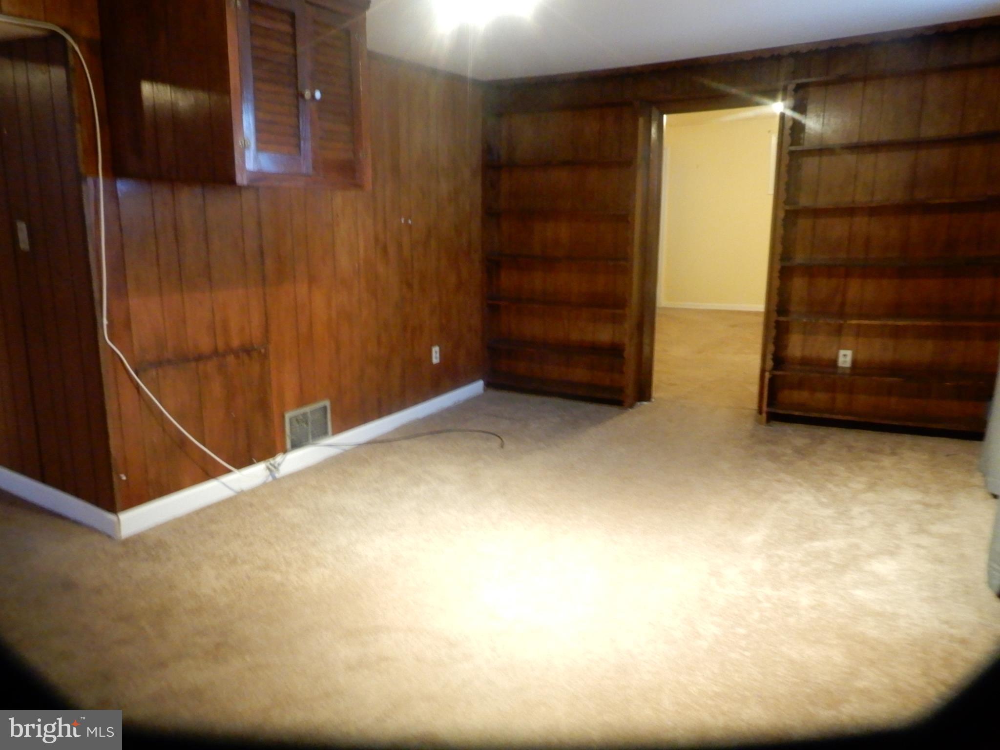 RIVERDALE - Residential