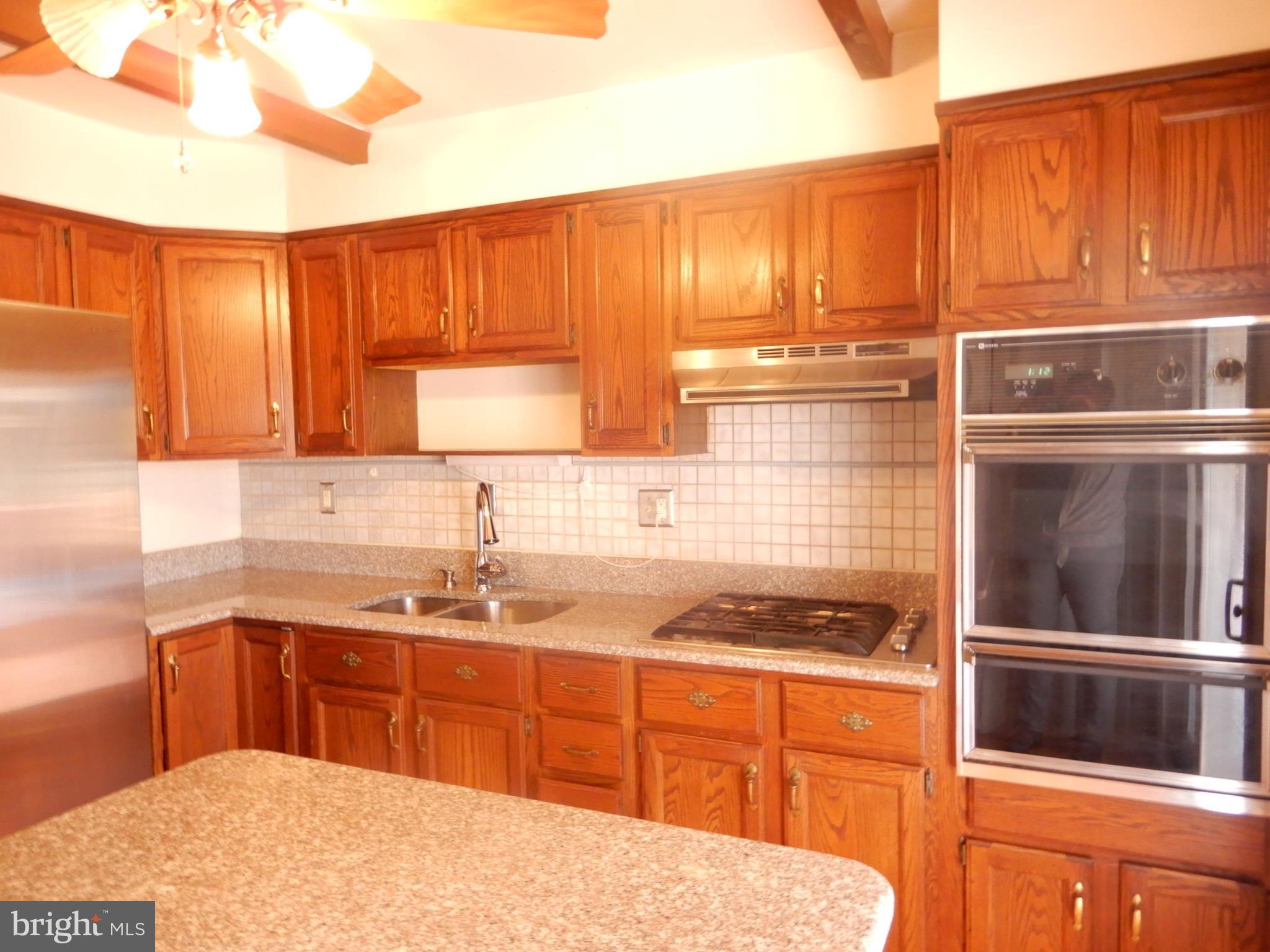 RIVERDALE - Residential