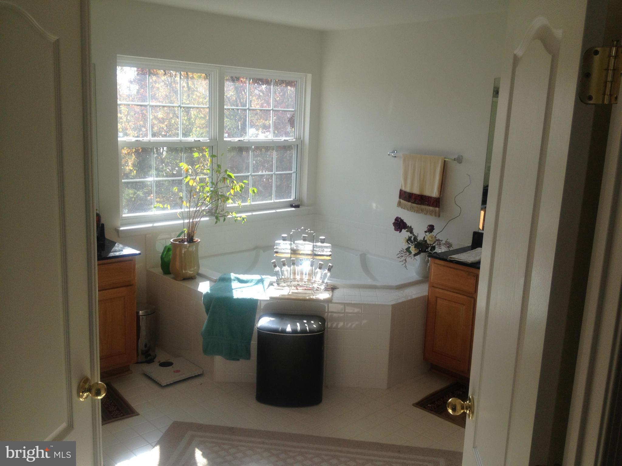 INDIAN QUEEN SOUTH - Residential Lease