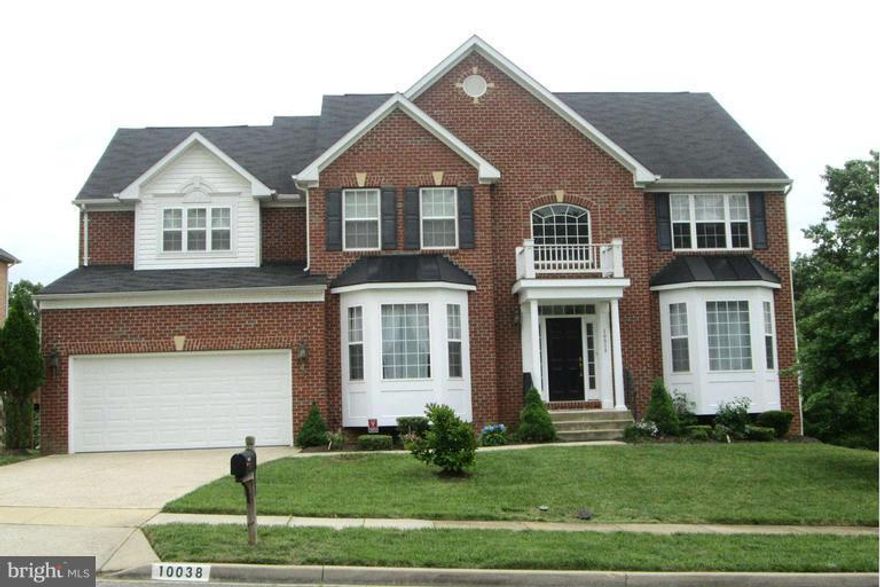 Beautiful water front property in prime location. Close to National Harbour, Tanger Outlets, Old Town and DC. Large well maintained single family home with over 5,000 square feet. Hardwood floors, large master bedroom, and fully finished basement. Large deck that overlooks scenic water and trees. Must See!!