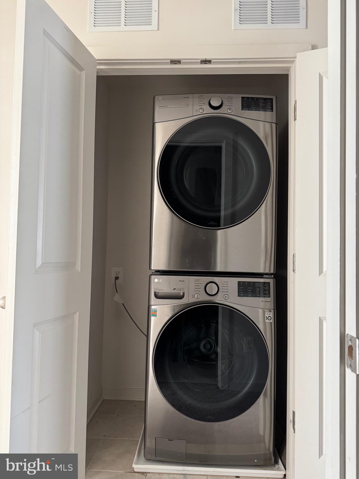 QUANTICO VILLAGE - Residential Lease