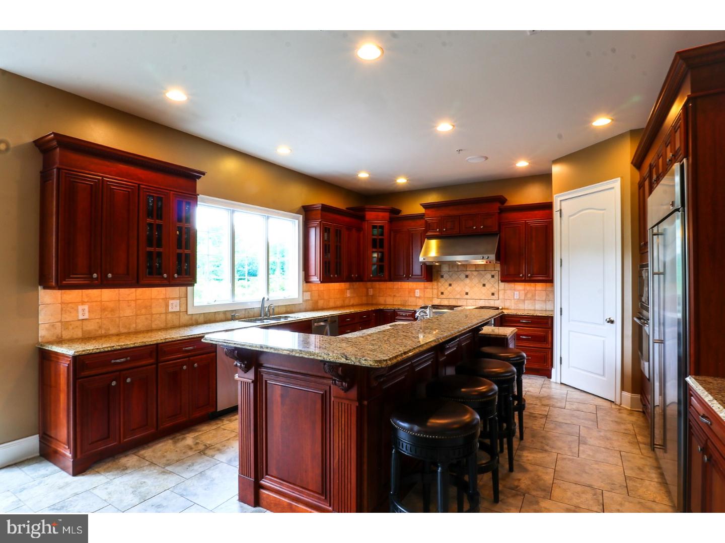 CHAPMANS CORNER - Residential