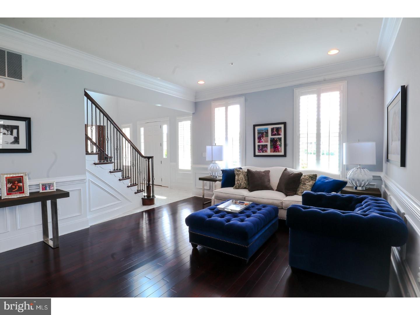 CHAPMANS CORNER - Residential