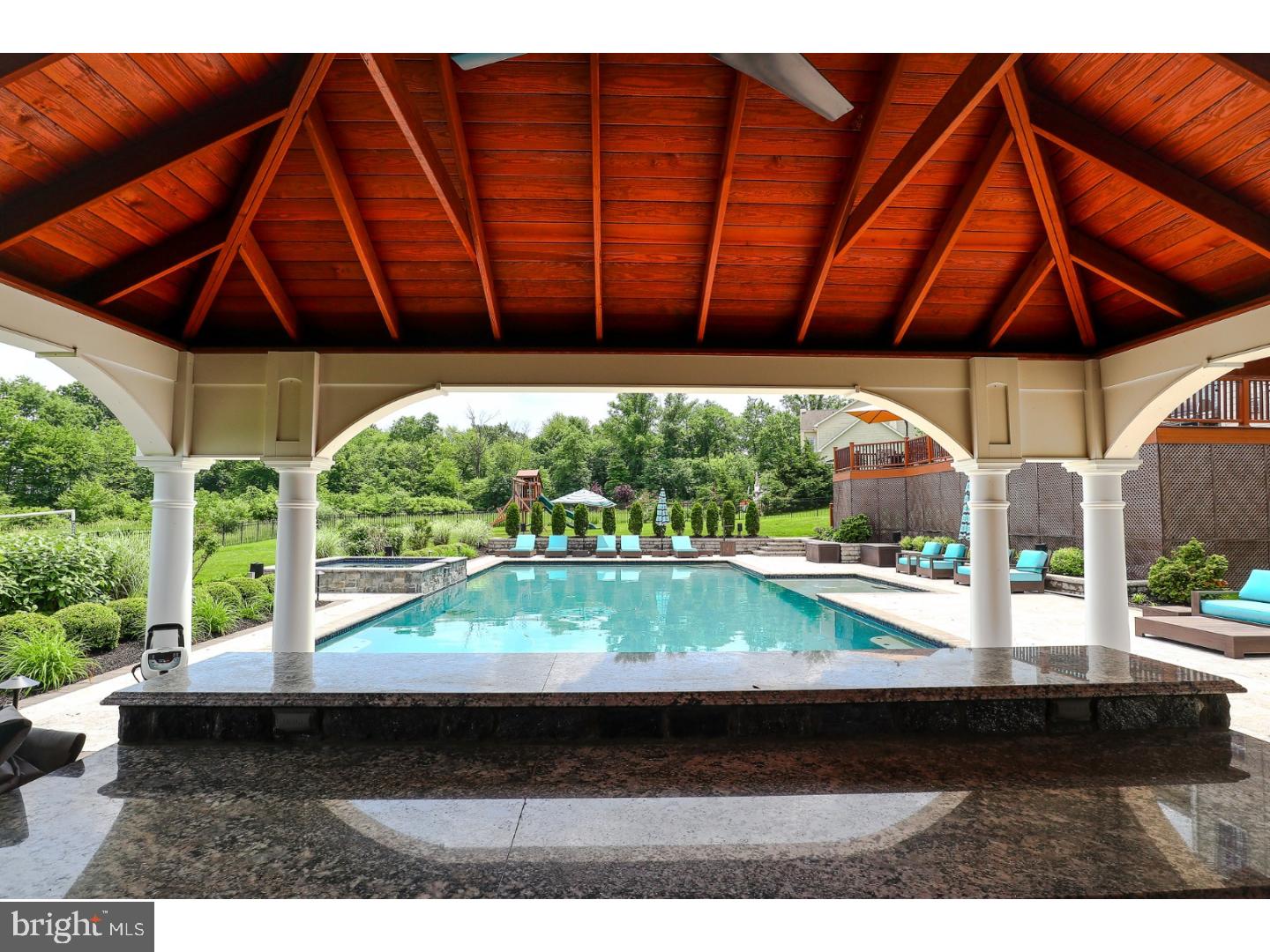 CHAPMANS CORNER - Residential