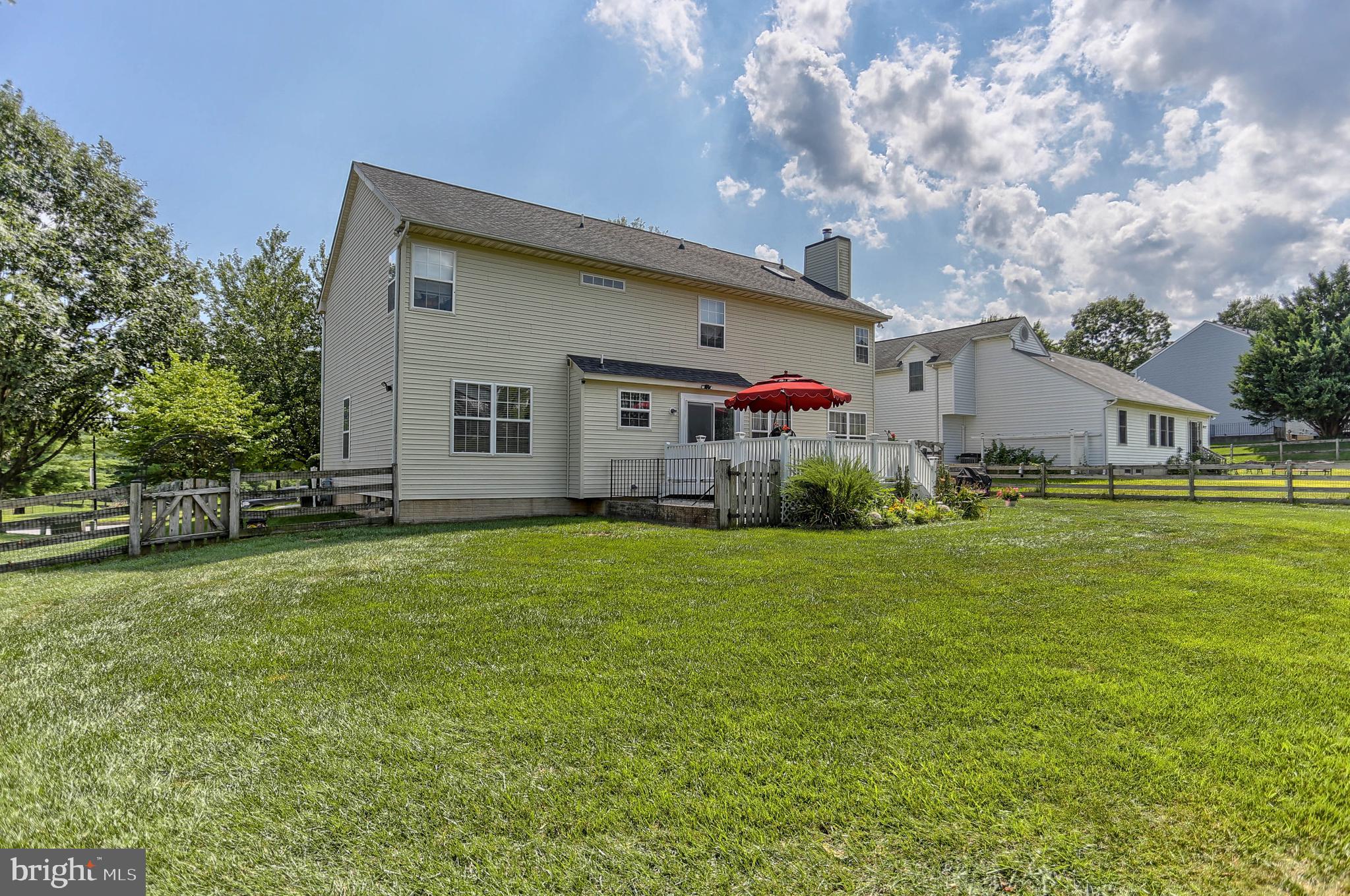 EAGLEVIEW ESTATES - Residential