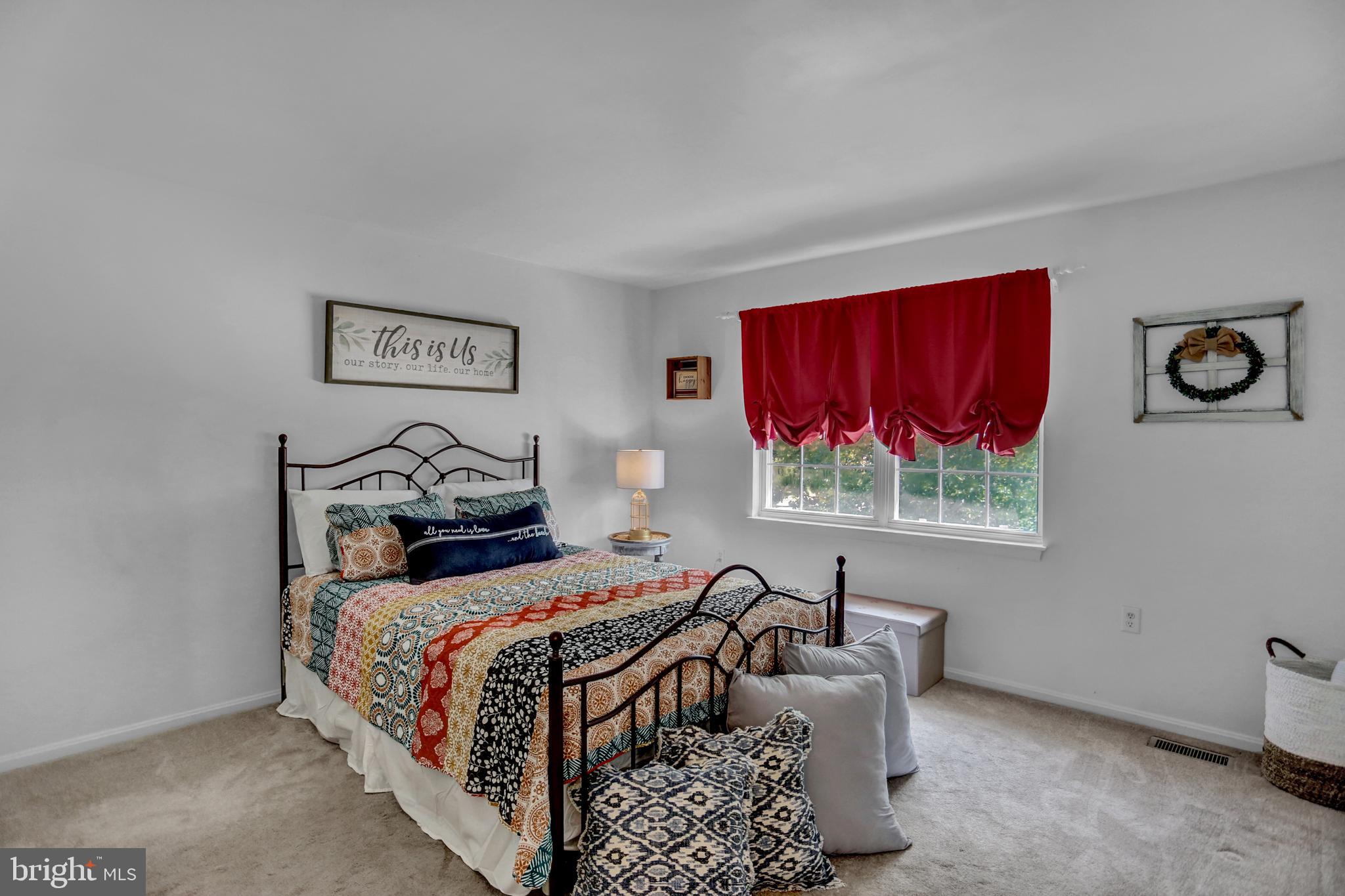 EAGLEVIEW ESTATES - Residential