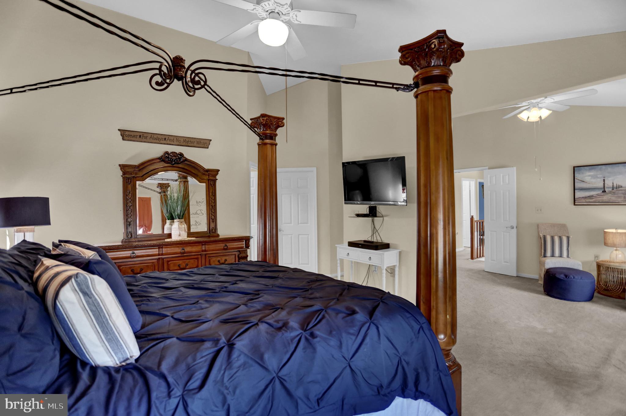 EAGLEVIEW ESTATES - Residential